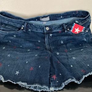 Jean shorts with red and white stars
